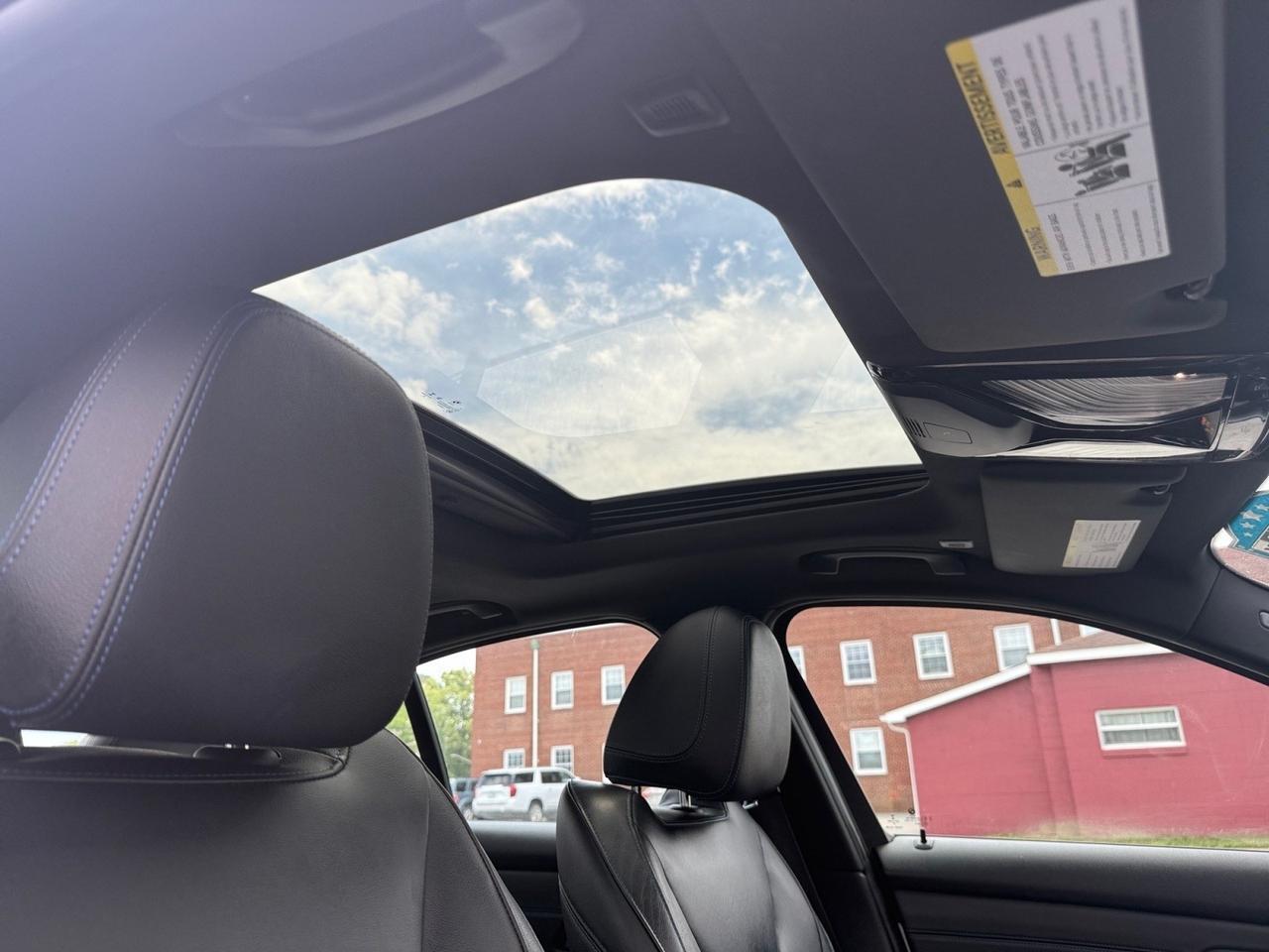 2020 BMW 3 Series 330i xDrive, HEATED SEATS, SUNROOF, HEATED STEERING WHEEL, APPLE CARPLAY/ANDROID AUTO, HARMAN/KARDON SPEAKERS, POWER FOLDING MIRRORS, BACKUP CAMERA, ALL WEATHER FLOOR MATS, CLEAN CARFAX, SUPER CLEAN! Norfolk VA