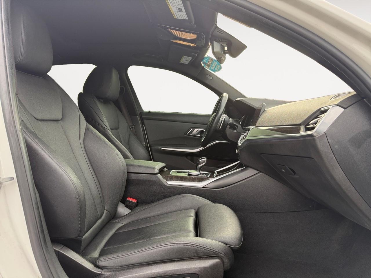 2020 BMW 3 Series 330i xDrive, SUNROOF, HEATED SEATS, NAVIGATION, UNIVERSAL GARAGE DOOR OPENER, BLUETOOTH, PUSH BUTTON START, POWER FOLDING MIRRORS W/ TURN SIGNALS, MEMORY DRIVER SEAT, SPORTS SEATS, COME AND TEST DRIVE THIS BMW TODAY! Norfolk VA