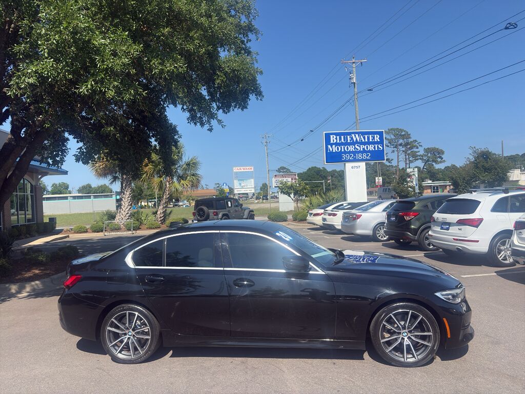 2020 BMW 3 Series 330i Sedan's photo