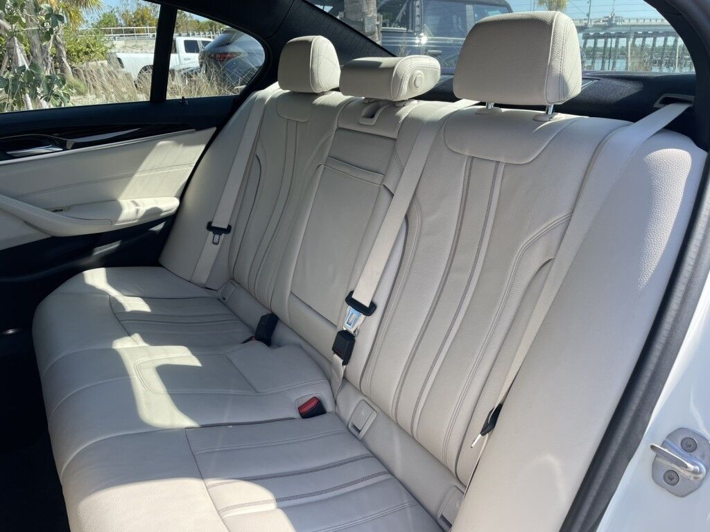2020 BMW 5 Series 530i xDRIVE~DRIVER ASSIST PACKAGE~ONLINE FINANCE AND SHIPPING AVAILABLE!!! Sarasota FL