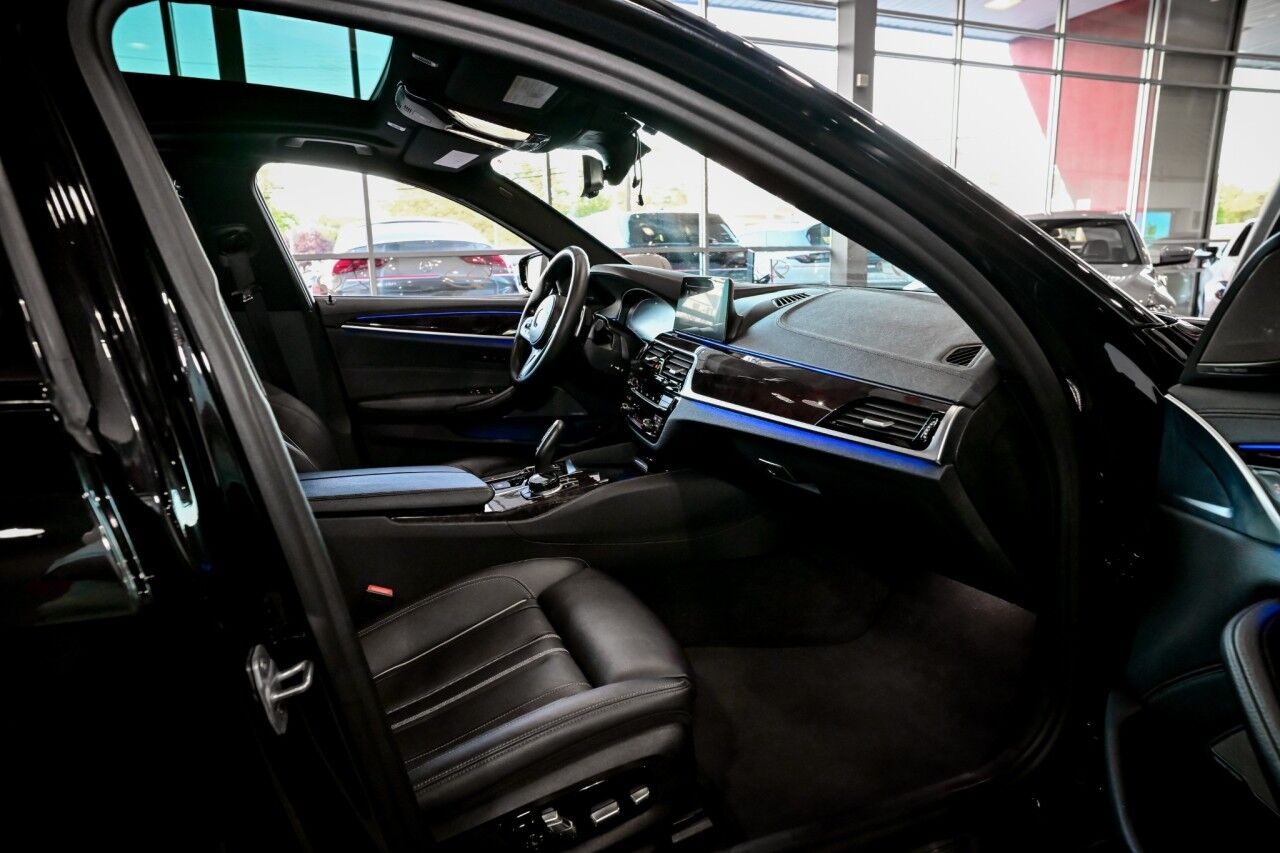 2020 Bmw 540i xDrive Sedan photo 25