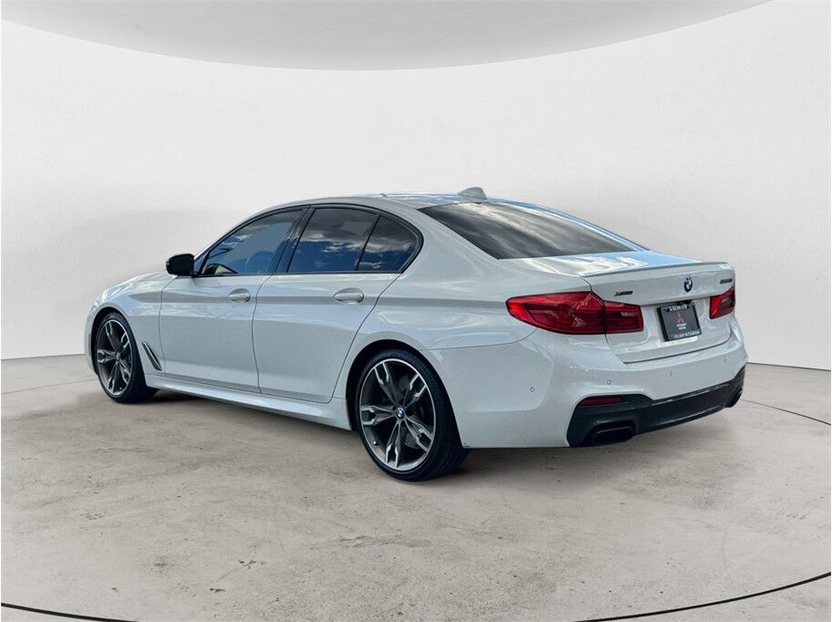 2020 BMW 5 Series M550i xDrive Sedan 4D
