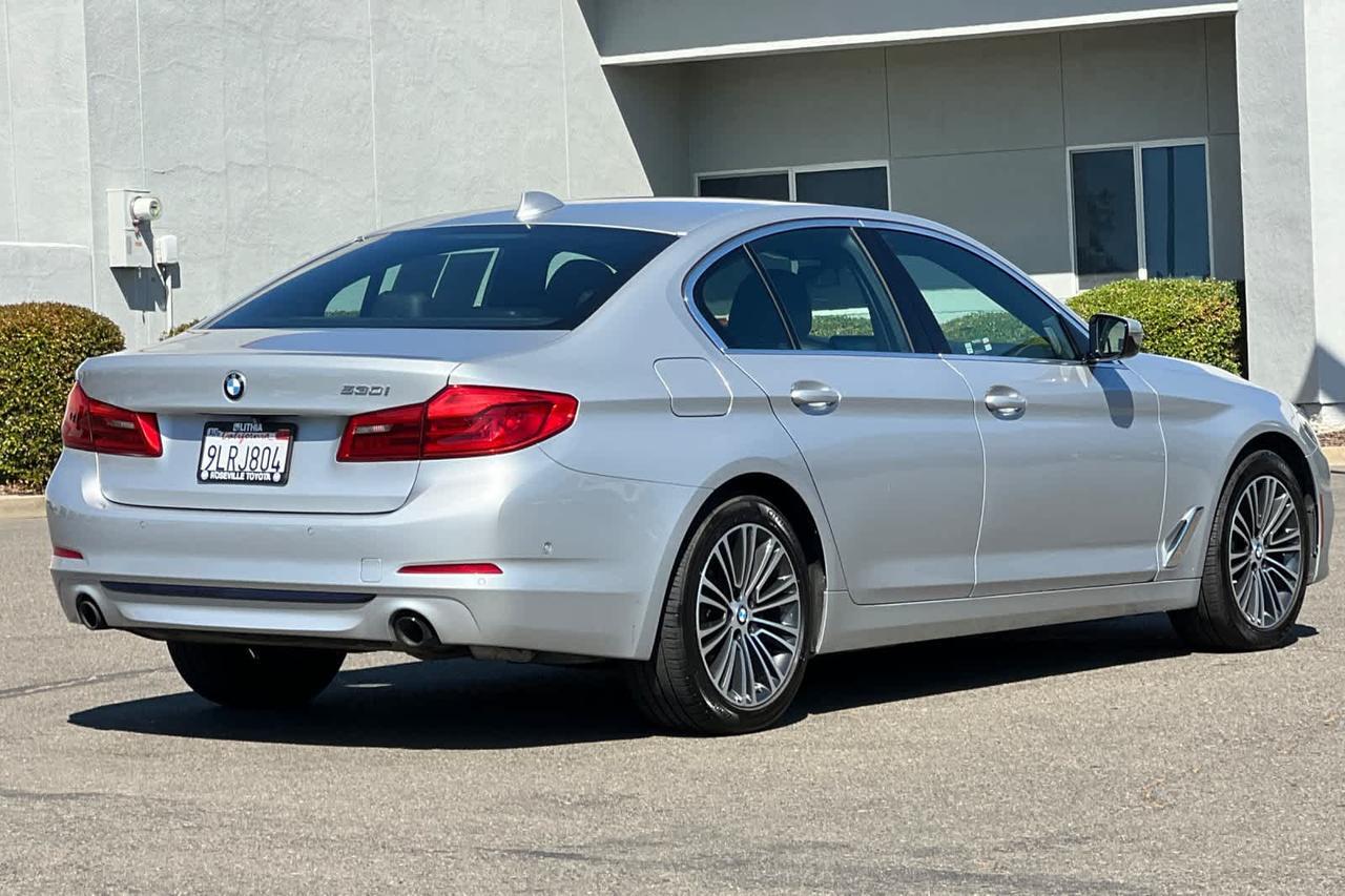 2020 BMW 530i 530i