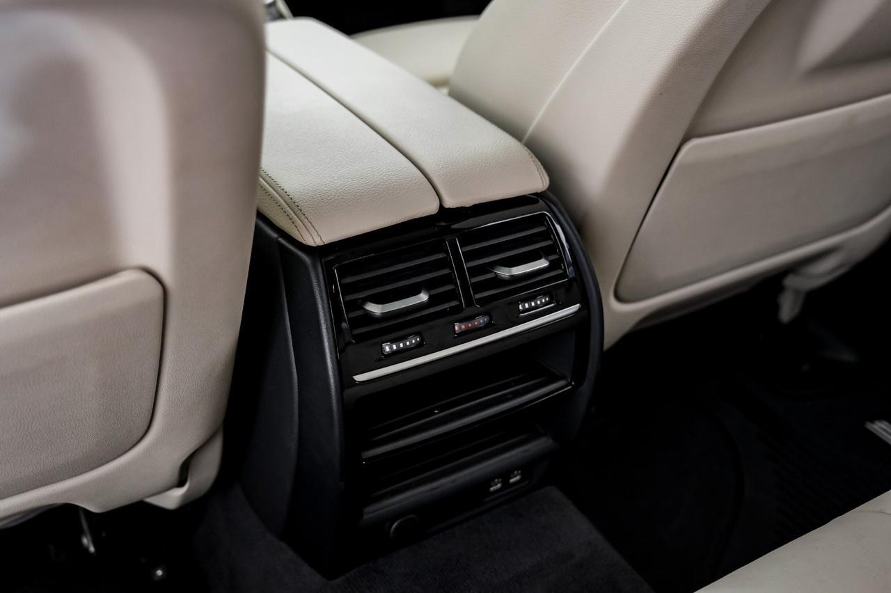 2020 BMW 530i xDrive AWD HEADUP DISPLAY BLIND SPOT ASSIST NAVIGATION SUNROOF HARMAN KARDON SOUND Carrollton TX