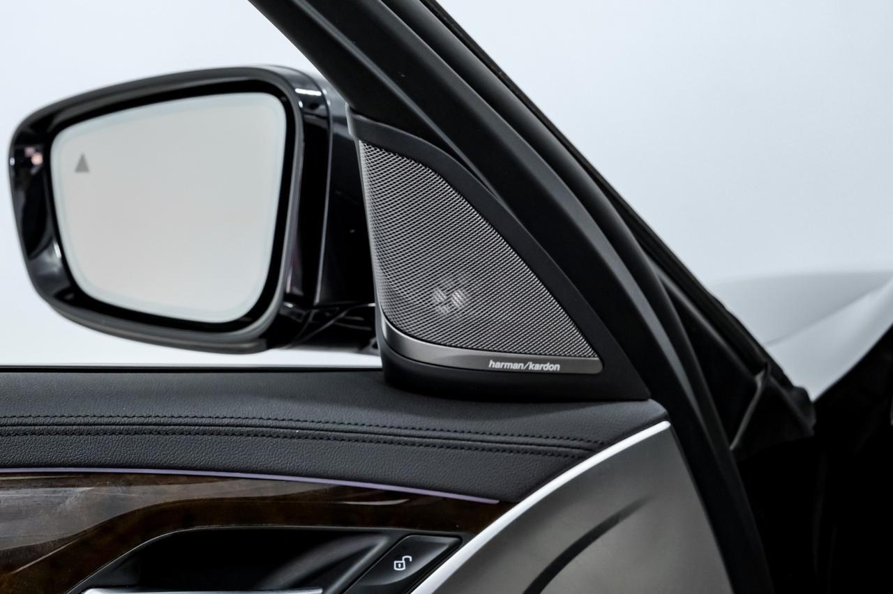 2020 BMW 530i xDrive AWD HEADUP DISPLAY BLIND SPOT ASSIST NAVIGATION SUNROOF HARMAN KARDON SOUND Carrollton TX