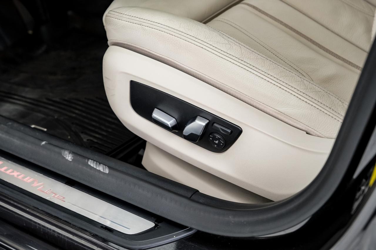 2020 BMW 530i xDrive AWD HEADUP DISPLAY BLIND SPOT ASSIST NAVIGATION SUNROOF HARMAN KARDON SOUND Carrollton TX