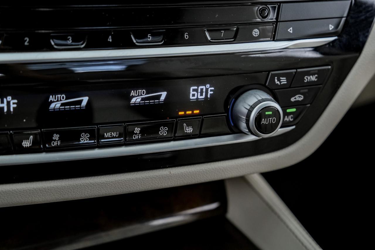 2020 BMW 530i xDrive AWD HEADUP DISPLAY BLIND SPOT ASSIST NAVIGATION SUNROOF LEATHER HEATED SEATS Carrollton TX