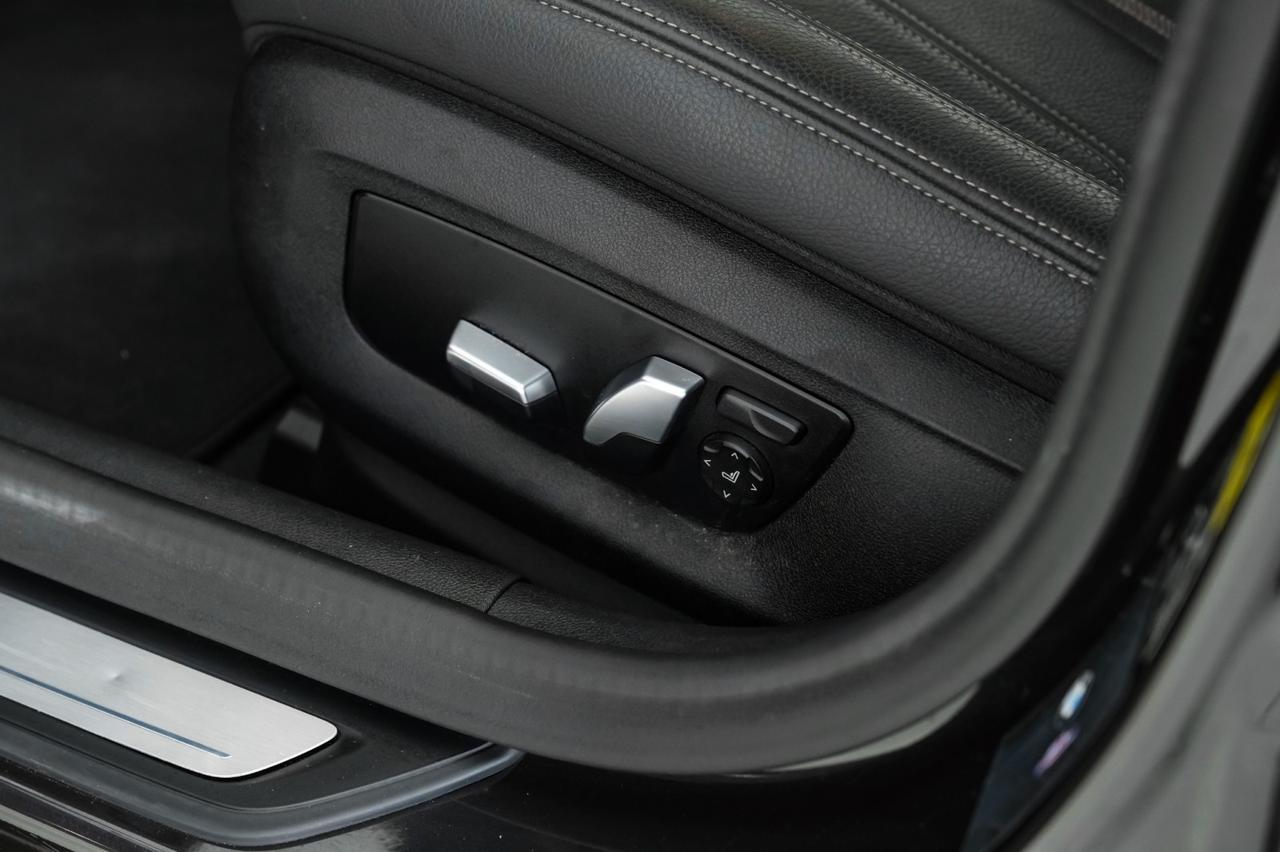 2020 BMW 540i xDrive AWD DRIVING ASSIST PLUS PKG BLIND SPOT ASSIST NAVIGATION SUNROOF Carrollton TX