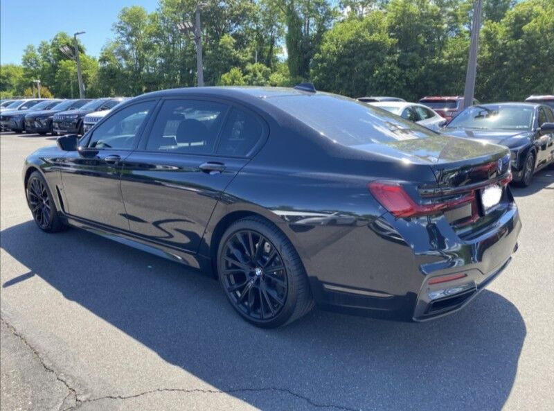 2020 BMW 7 Series 740i