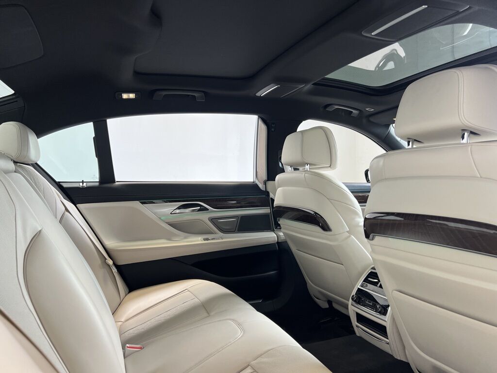 2020 BMW 7 Series 745e xDrive iPerformance Indianapolis IN