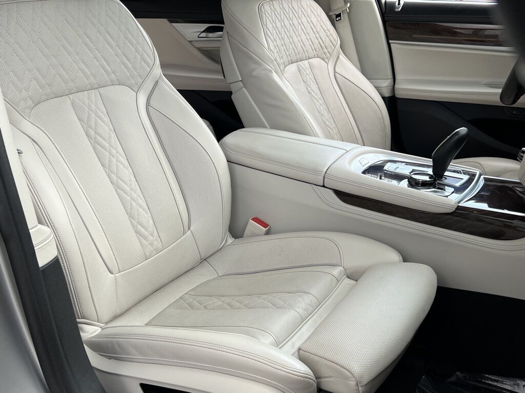 2020 BMW 7 Series 745e xDrive iPerformance Indianapolis IN