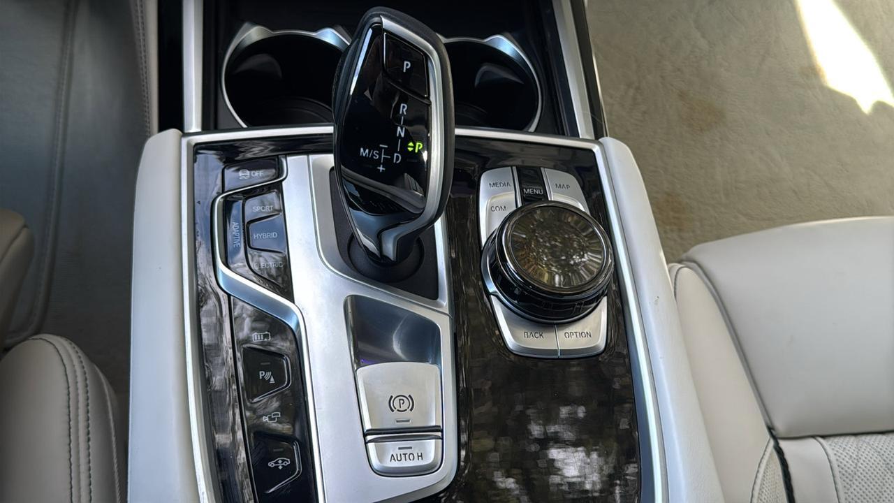 2020 BMW 7 Series 745e xDrive iPerformance  Selma TX