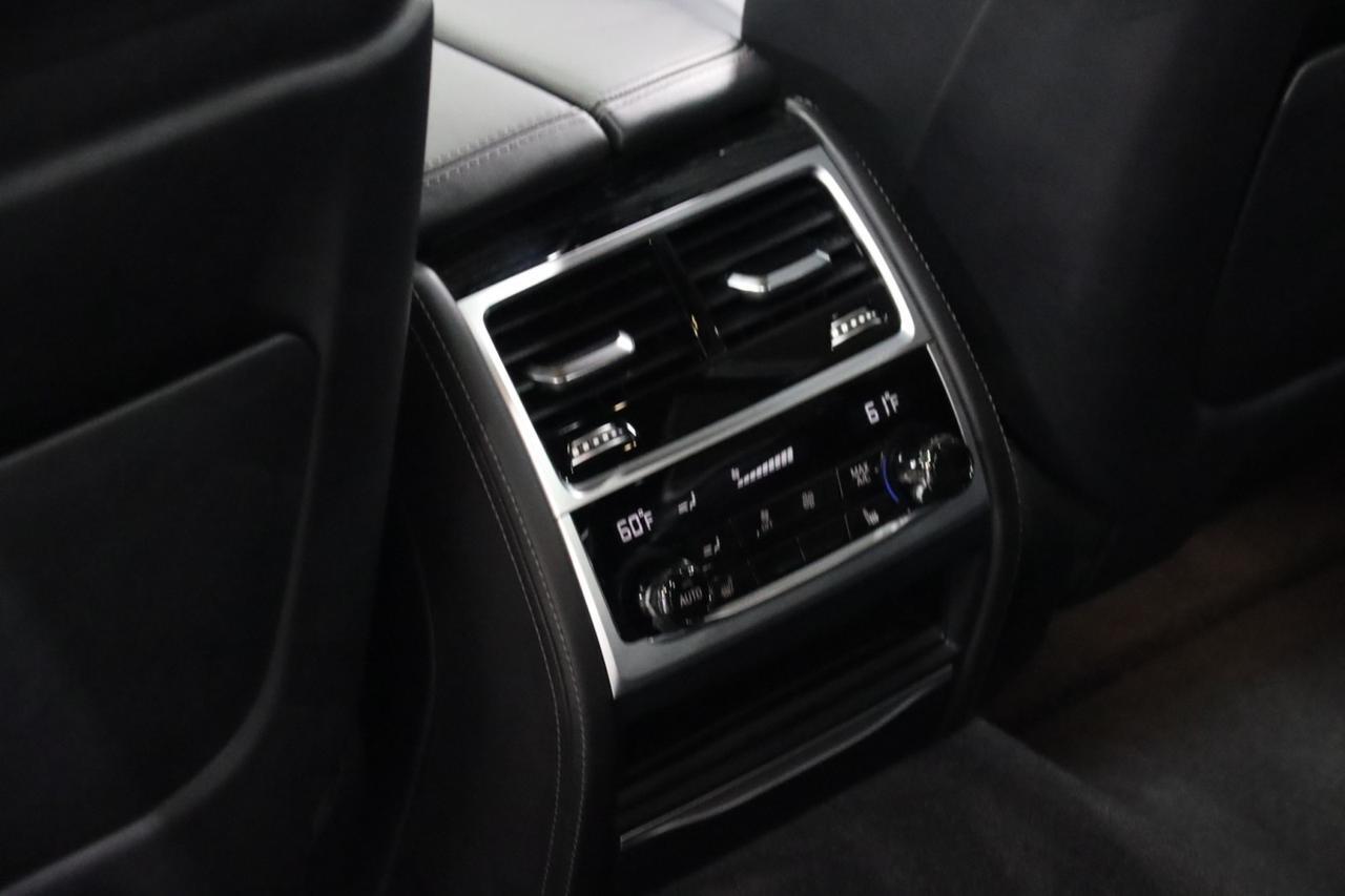2020 BMW 750i xDrive M Sport Executive Pkg 4dr Sedan Skokie IL