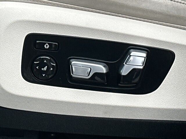 2020 BMW X5 M50i Worcester MA 2020 BMW X5 M50i Worcester MA