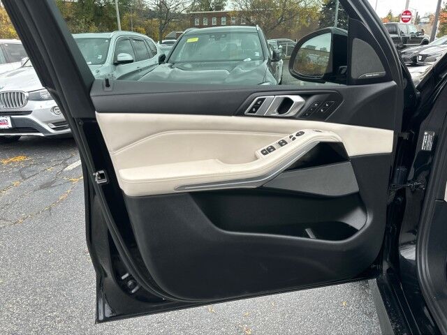 2020 BMW X5 M50i Worcester MA 2020 BMW X5 M50i Worcester MA