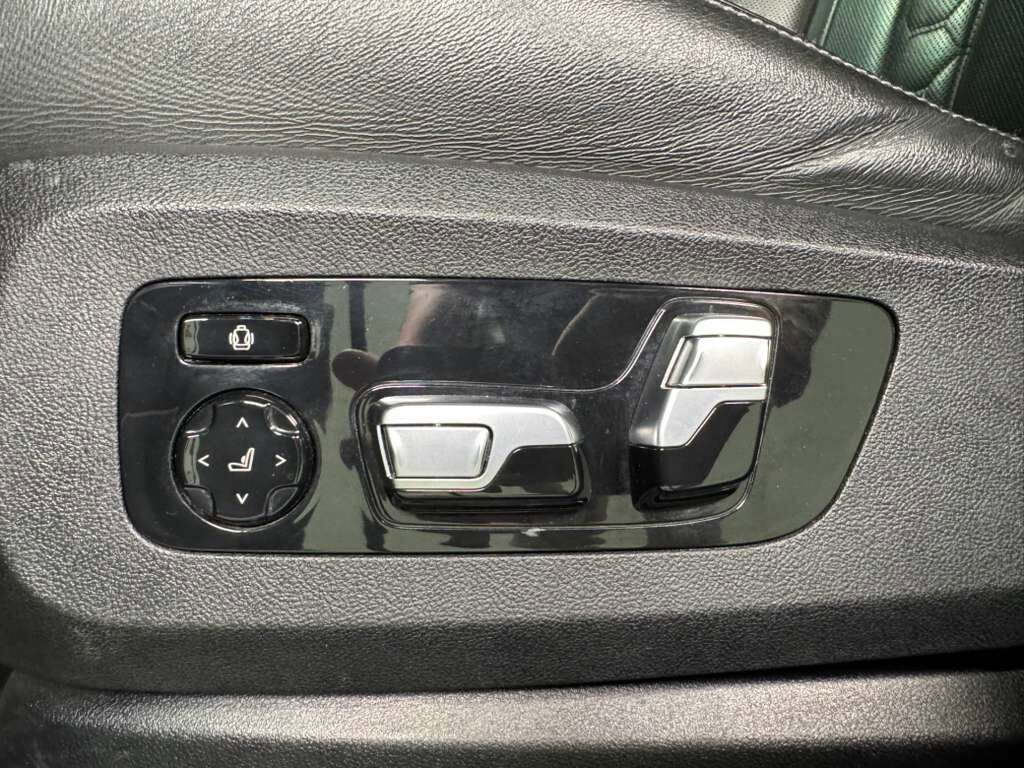 2020 BMW X6 M Competition Marina Bay Blue paint, interior carbon trim,extended leather,Bowers & Wilkins AND MORE!! Fort Lauderdale FL