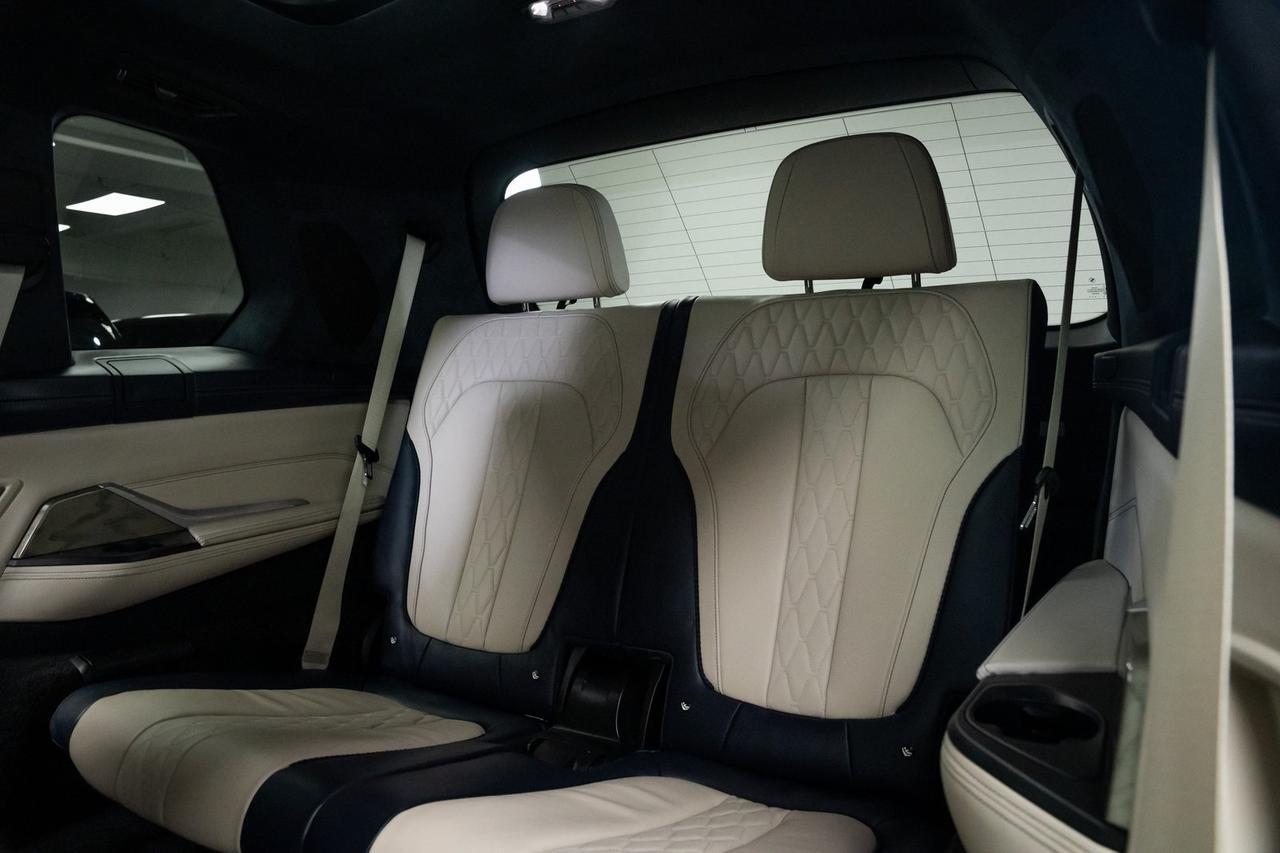 2020 BMW X7 M50i Dynamic Handling Night Vision Executive Package Portland OR