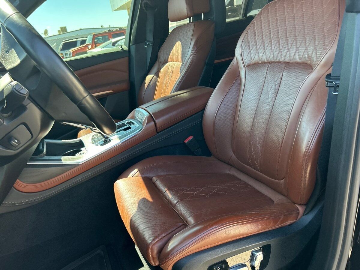 2020 BMW X7 xDrive40i Adaptive Cruise Second Row Captain&apos;s Chairs Portland OR