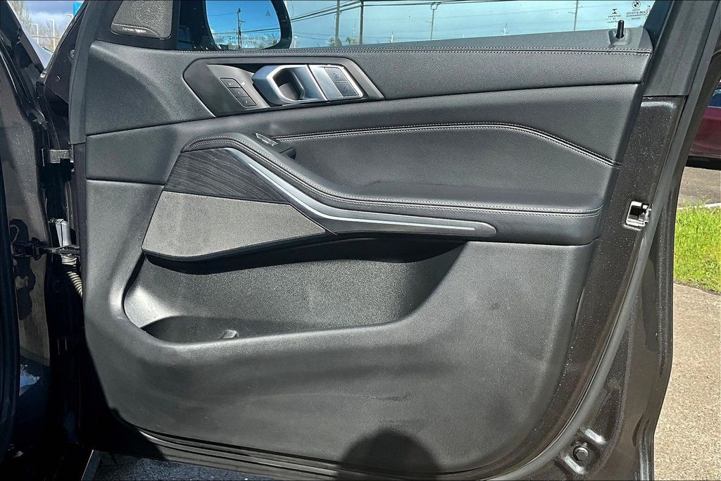 2020 BMW X7 xDrive40i OR