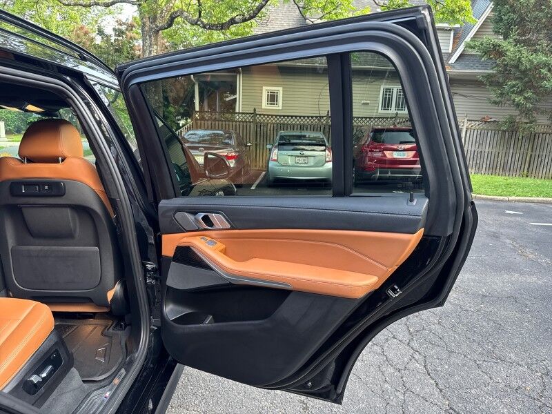 2020 BMW X7 xDrive40i Sports Activity Vehicle w/ M Sport Package Arlington VA