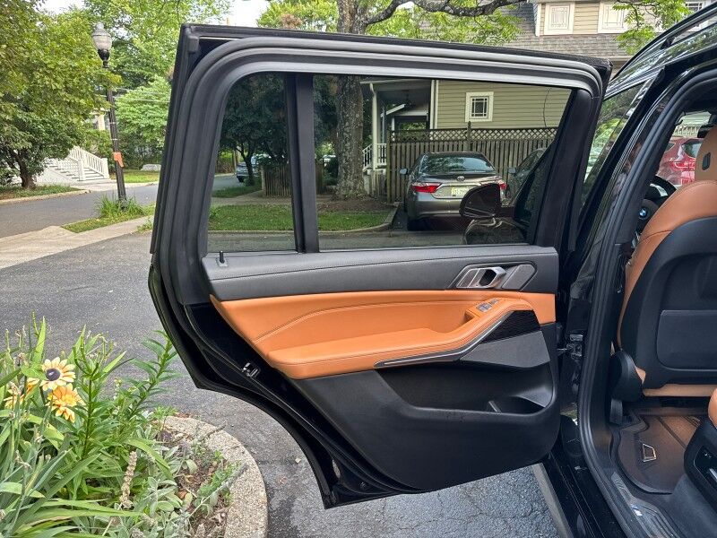 2020 BMW X7 xDrive40i Sports Activity Vehicle w/ M Sport Package Arlington VA