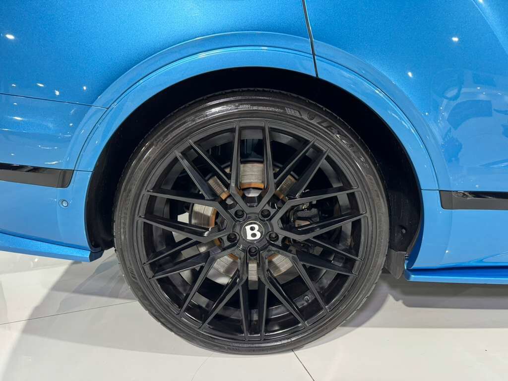 2020 Bentley Bentayga Speed Kingfisher paint, Blackline Specification, leather/alcantara interior AND MUCH MORE!! Fort Lauderdale FL