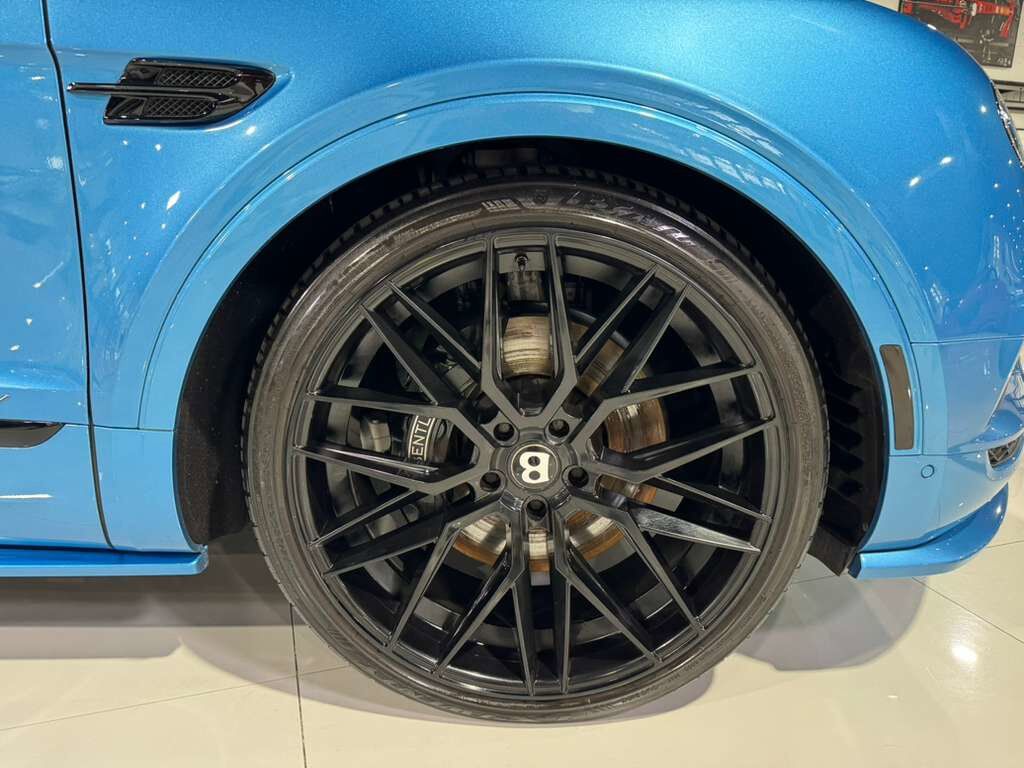 2020 Bentley Bentayga Speed Kingfisher paint, Blackline Specification, leather/alcantara interior AND MUCH MORE!! Fort Lauderdale FL