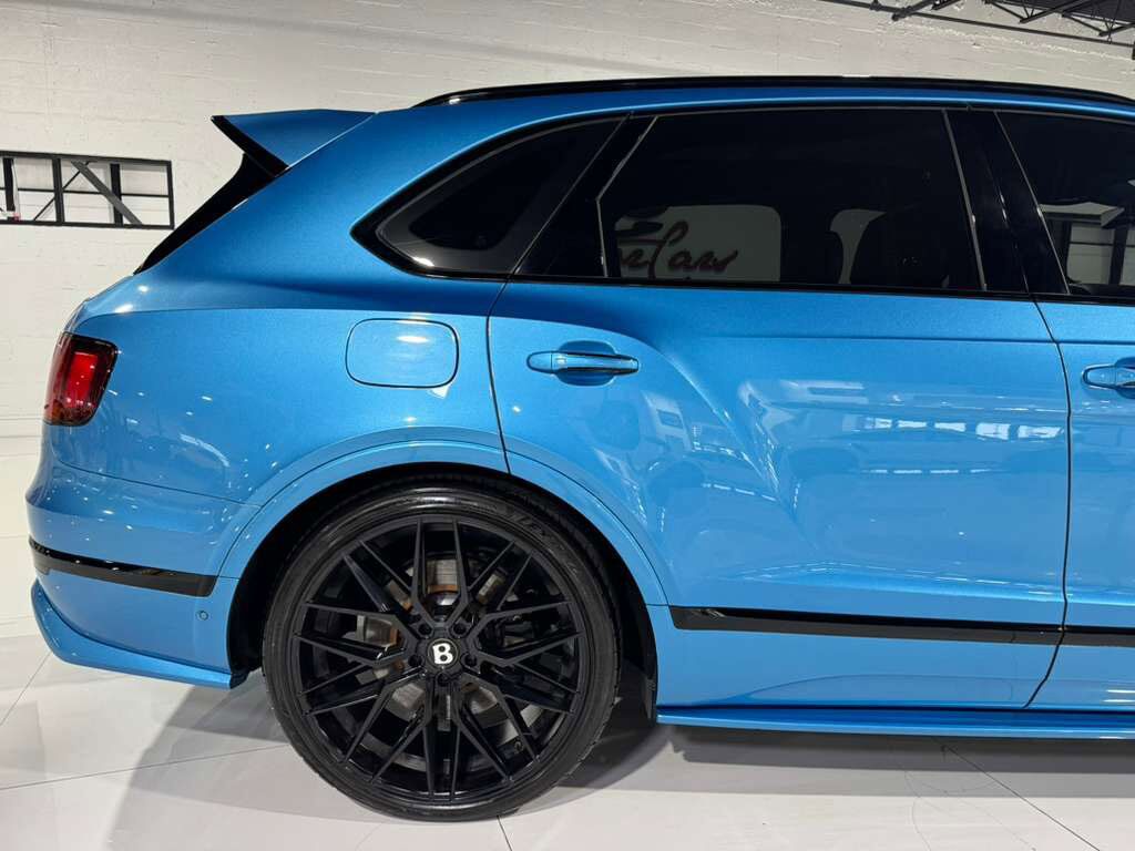 2020 Bentley Bentayga Speed Kingfisher paint, Blackline Specification, leather/alcantara interior AND MUCH MORE!! Fort Lauderdale FL