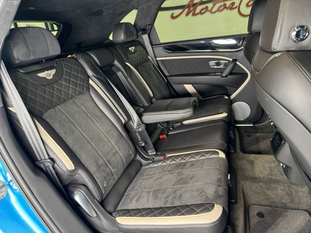 2020 Bentley Bentayga Speed Kingfisher paint, Blackline Specification, leather/alcantara interior AND MUCH MORE!! Fort Lauderdale FL