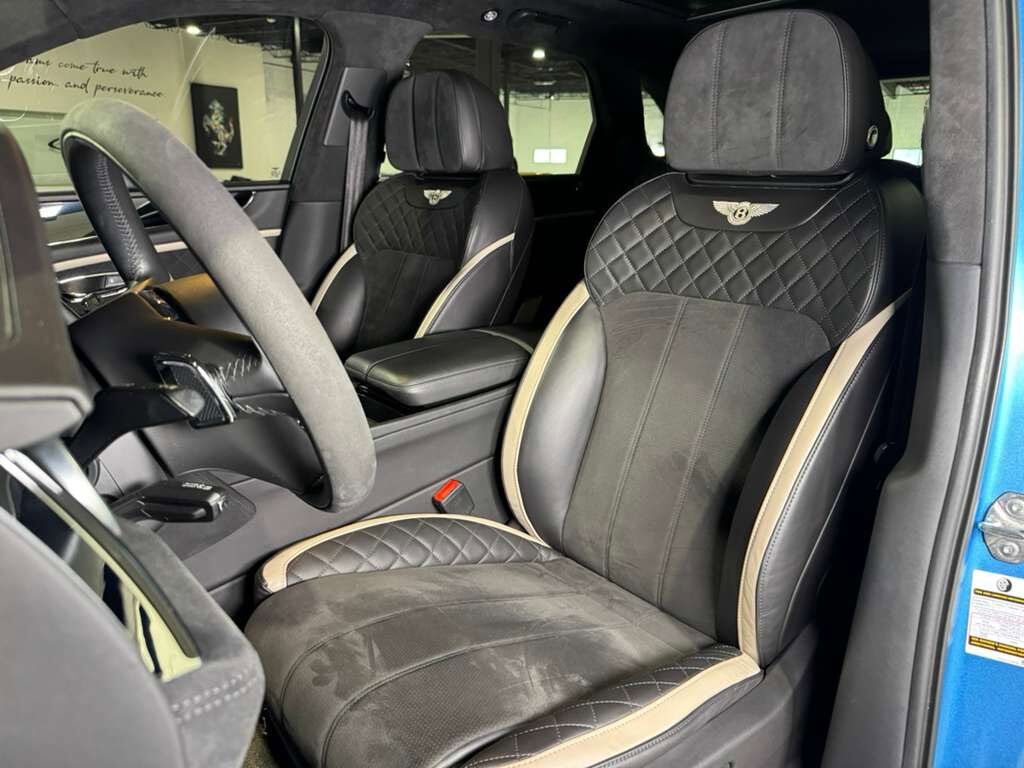 2020 Bentley Bentayga Speed Kingfisher paint, Blackline Specification, leather/alcantara interior AND MUCH MORE!! Fort Lauderdale FL