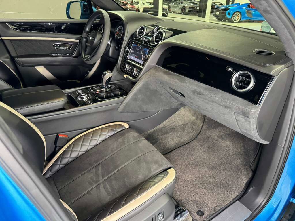 2020 Bentley Bentayga Speed Kingfisher paint, Blackline Specification, leather/alcantara interior AND MUCH MORE!! Fort Lauderdale FL