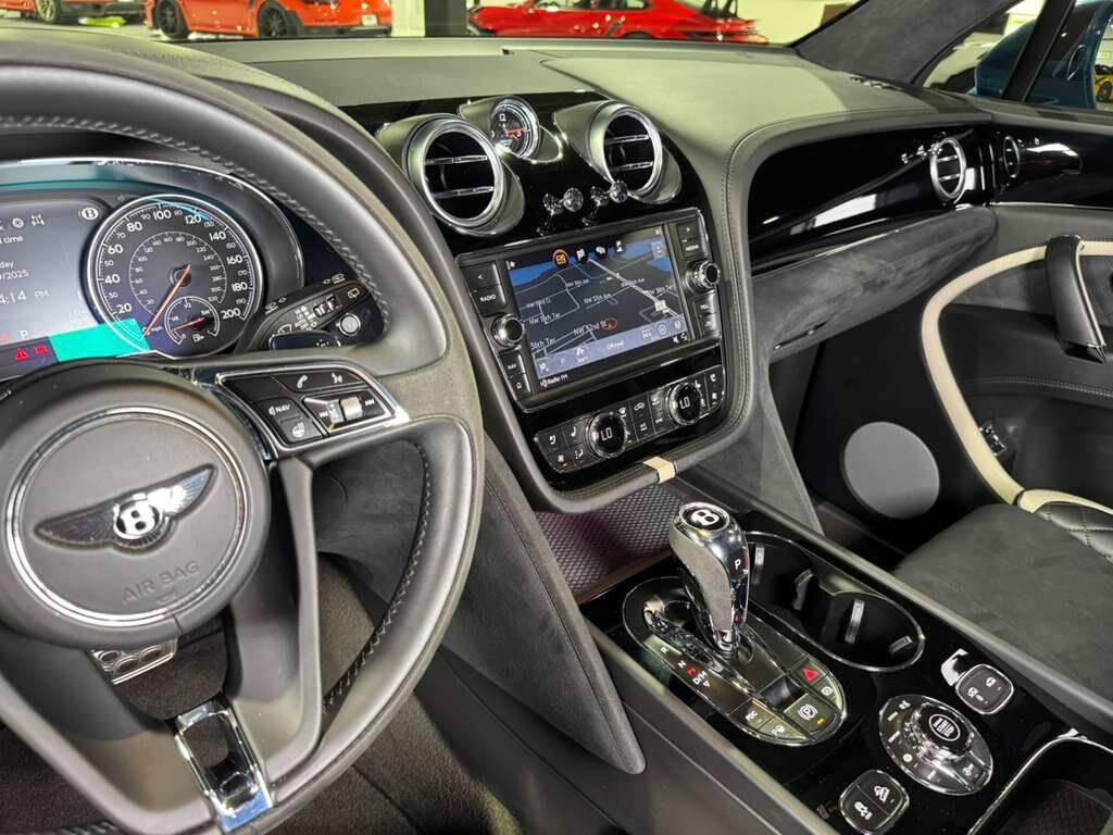 2020 Bentley Bentayga Speed Kingfisher paint, Blackline Specification, leather/alcantara interior AND MUCH MORE!! Fort Lauderdale FL