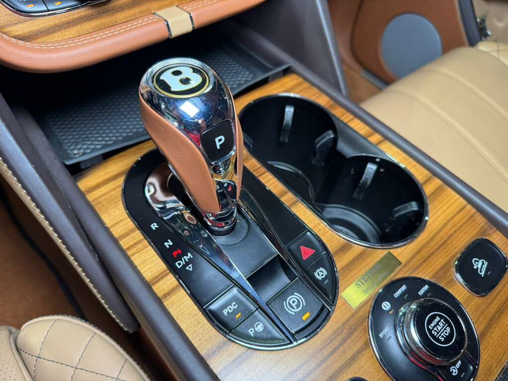 2020 Bentley Bentayga V8 Stetson Special Edition, White Sand paint, Blackline Specification AND MUCH MORE!! Fort Lauderdale FL