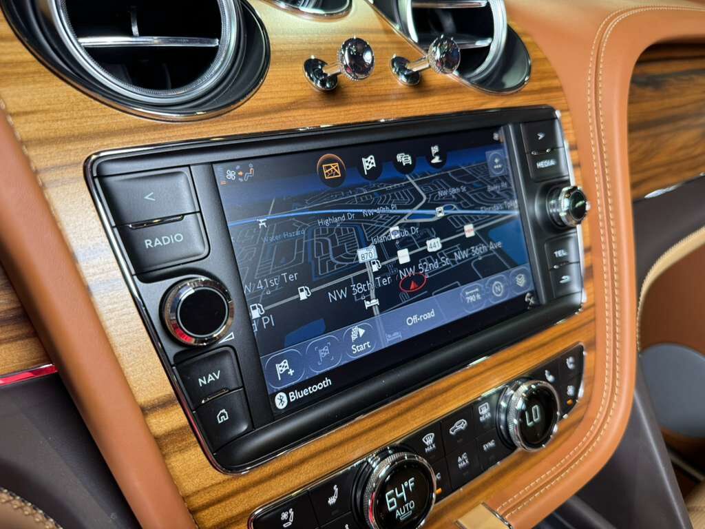 2020 Bentley Bentayga V8 Stetson Special Edition, White Sand paint, Blackline Specification AND MUCH MORE!! Fort Lauderdale FL