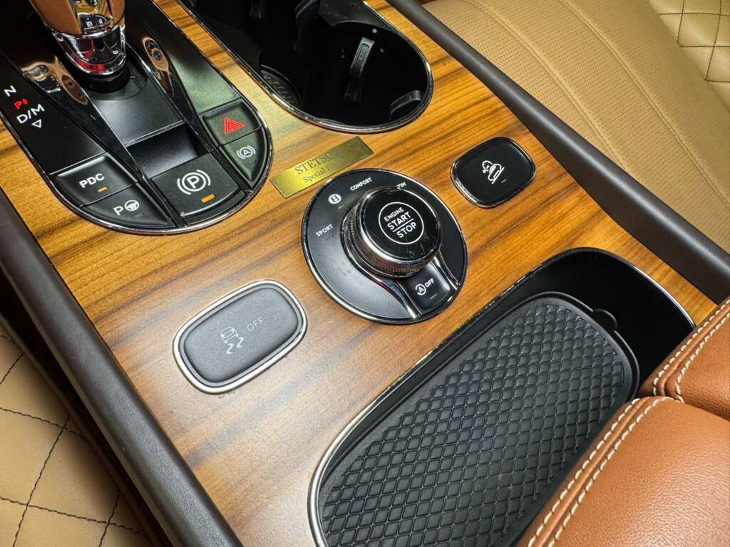 2020 Bentley Bentayga V8 Stetson Special Edition, White Sand paint, Blackline Specification AND MUCH MORE!! Fort Lauderdale FL