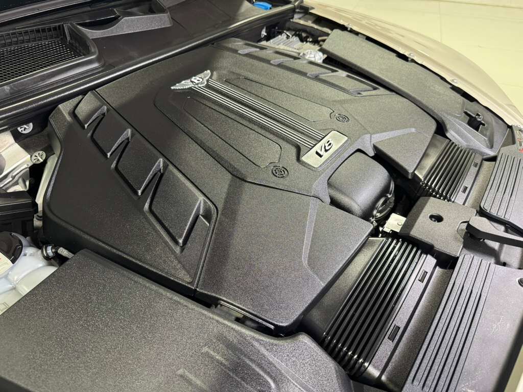 2020 Bentley Bentayga V8 Stetson Special Edition, White Sand paint, Blackline Specification AND MUCH MORE!! Fort Lauderdale FL