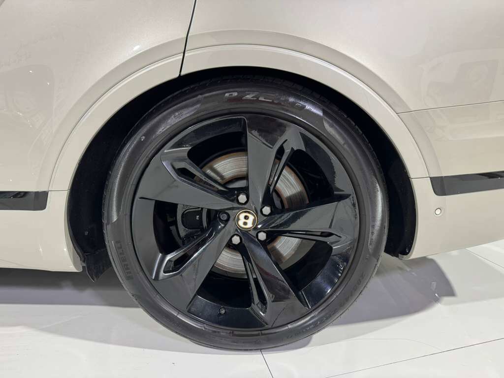 2020 Bentley Bentayga V8 Stetson Special Edition, White Sand paint, Blackline Specification AND MUCH MORE!! Fort Lauderdale FL