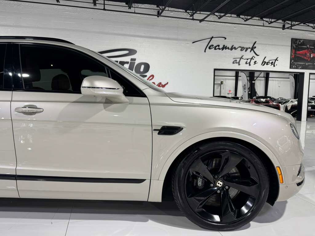 2020 Bentley Bentayga V8 Stetson Special Edition, White Sand paint, Blackline Specification AND MUCH MORE!! Fort Lauderdale FL
