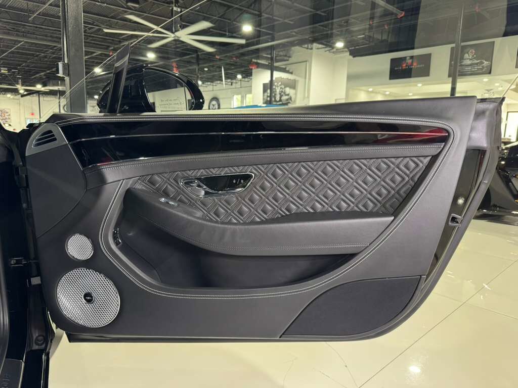 2020 Bentley Continental GT V8 Blackline Specification, Naim audio system AND MUCH MORE!! Fort Lauderdale FL