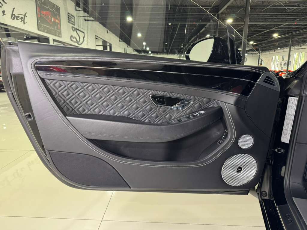 2020 Bentley Continental GT V8 Blackline Specification, Naim audio system AND MUCH MORE!! Fort Lauderdale FL