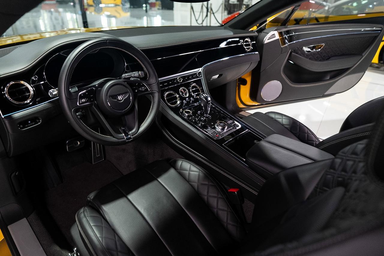 2020 Bentley Continental GT V8 Monaco Yellowpaint, Blackline specification, Mulliner driving specification AND MUCH MORE!!! Fort Lauderdale FL