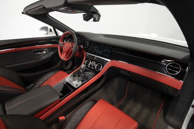 2020 Bentley Continental GTC V8 ($281,915 MSRP) *MULLINER DRIVING SPEC* *ONLY 3700 MILES* *$60,000 IN OPTIONS* San Diego CA