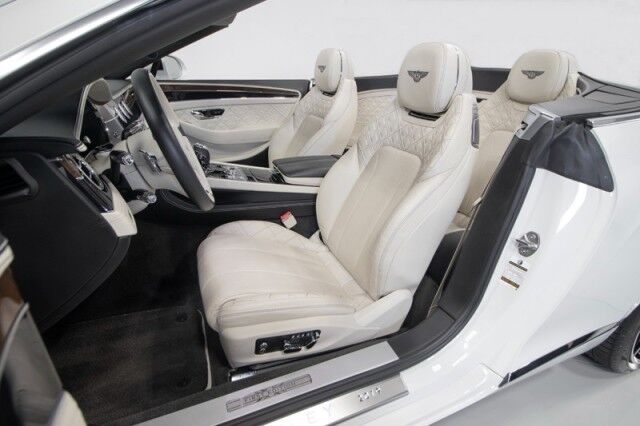 2020 Bentley Continental GTC V8 First Edition ($283,465 MSRP!) *ONLY 9600 MILES* *$62,000 IN OPTIONS* *WHITE ON WHITE* San Diego CA