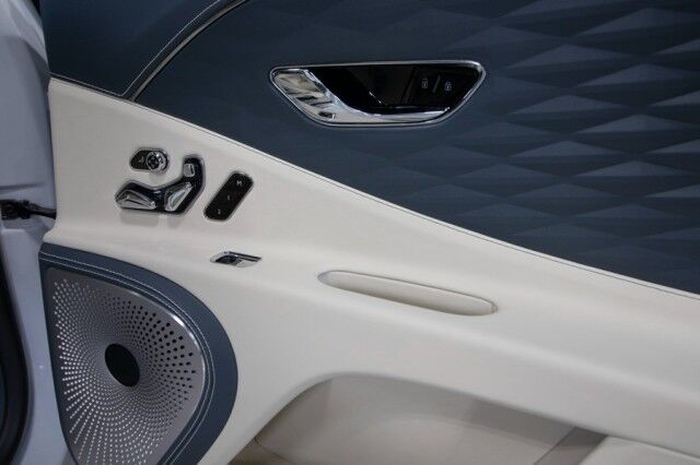 2020 Bentley Flying Spur W12 ($278,000 MSRP!) *FIRST EDITION SPECIFICATION* *1-OWNER* *ONLY 11,000 MILES* *ICE ON LINEN* San Diego CA