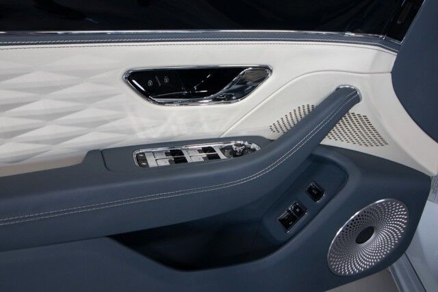 2020 Bentley Flying Spur W12 ($278,000 MSRP!) *FIRST EDITION SPECIFICATION* *1-OWNER* *ONLY 11,000 MILES* *ICE ON LINEN* San Diego CA