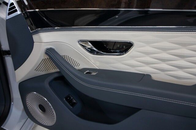 2020 Bentley Flying Spur W12 ($278,000 MSRP!) *FIRST EDITION SPECIFICATION* *1-OWNER* *ONLY 11,000 MILES* *ICE ON LINEN* San Diego CA