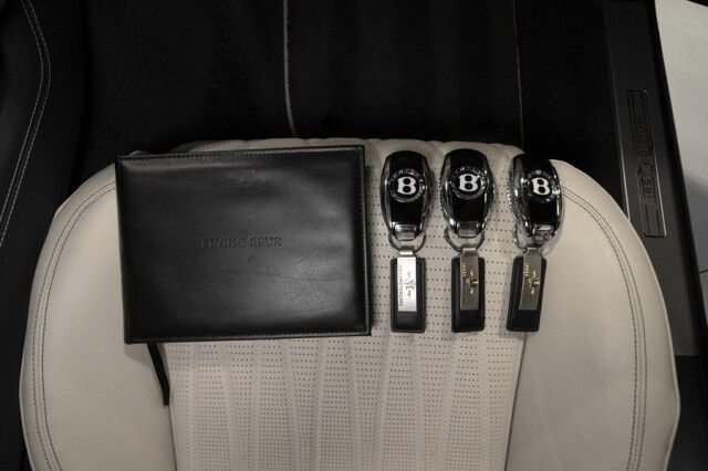 2020 Bentley Flying Spur W12 ($278,000 MSRP!) *FIRST EDITION SPECIFICATION* *1-OWNER* *ONLY 11,000 MILES* *ICE ON LINEN* San Diego CA