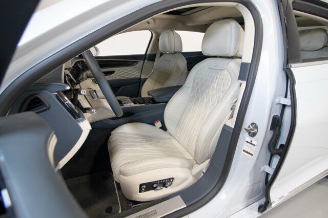 2020 Bentley Flying Spur W12 ($278,000 MSRP!) *FIRST EDITION SPECIFICATION* *1-OWNER* *ONLY 11,000 MILES* *ICE ON LINEN* San Diego CA