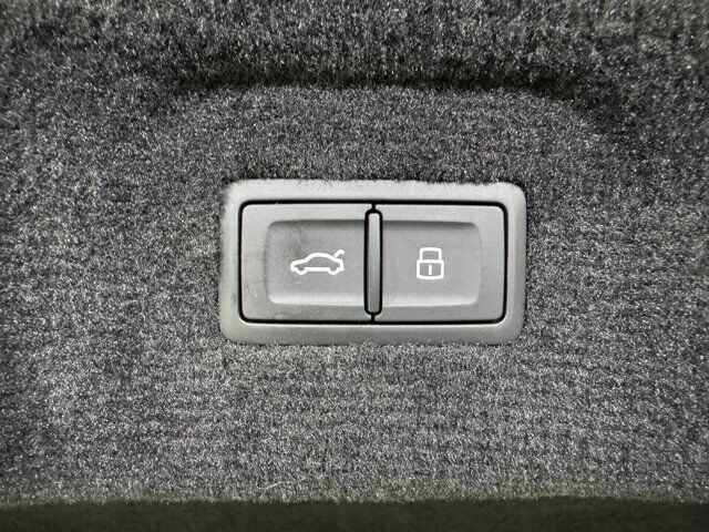 2020 Bentley Flying Spur W12 First Edition, Blackline Specification, Naim audio system, rotating display & MUCH MUCH MORE!! Fort Lauderdale FL