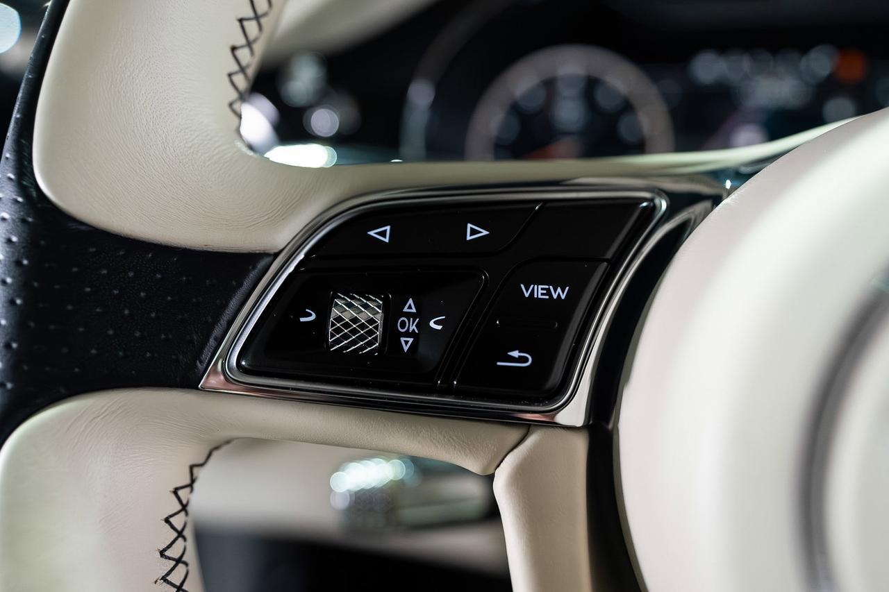 2020 Bentley Flying Spur W12 First Edition, Blackline Specification, Naim audio system, rotating display & MUCH MUCH MORE!! Fort Lauderdale FL